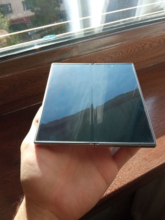 Samaung galaxy z fold 6 12/256