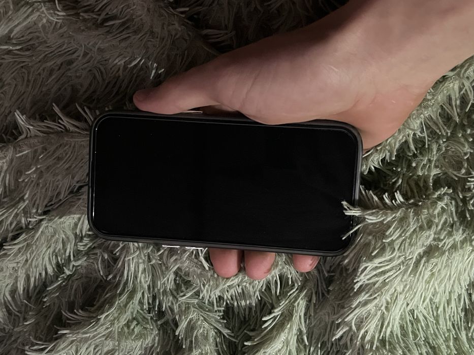 Продам Айфон 15