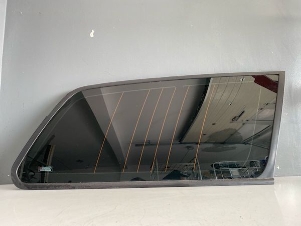 Geam Dreapta Spate VOLVO V50 2011 8650443