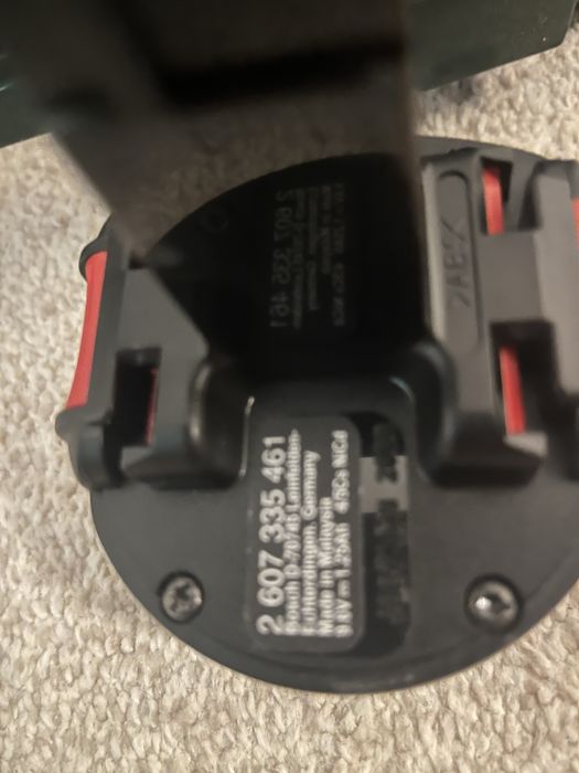 Masina de gaurit si infiletat Bosch PSR 960cu acumulator si incarcator