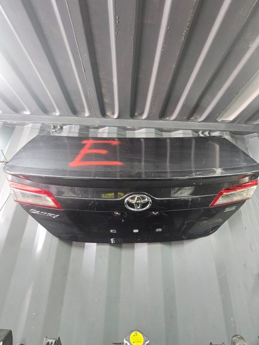 Бампера, кришка багажник на камри 50