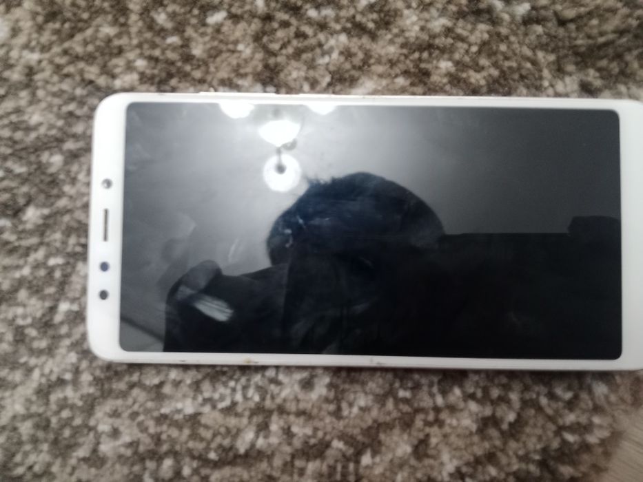 Продаётся телефон на запчасти