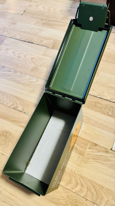 Vand cutie impermeabila pentru munitie