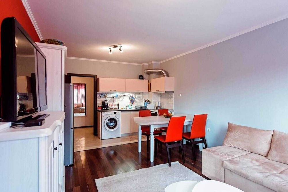 Двустаен апартамент в Смирненски