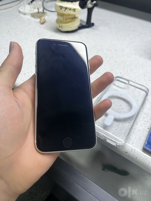 iphone se 2 64gb 80 yomks