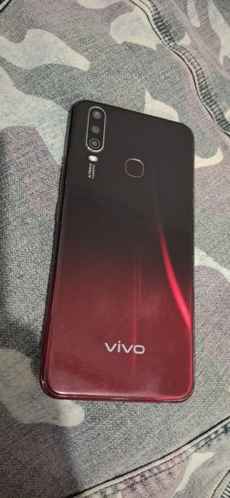 Vivo  Y12  64gb.