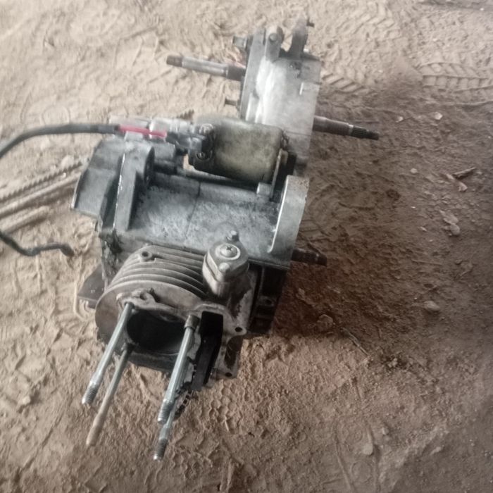 Продам мотор на м8