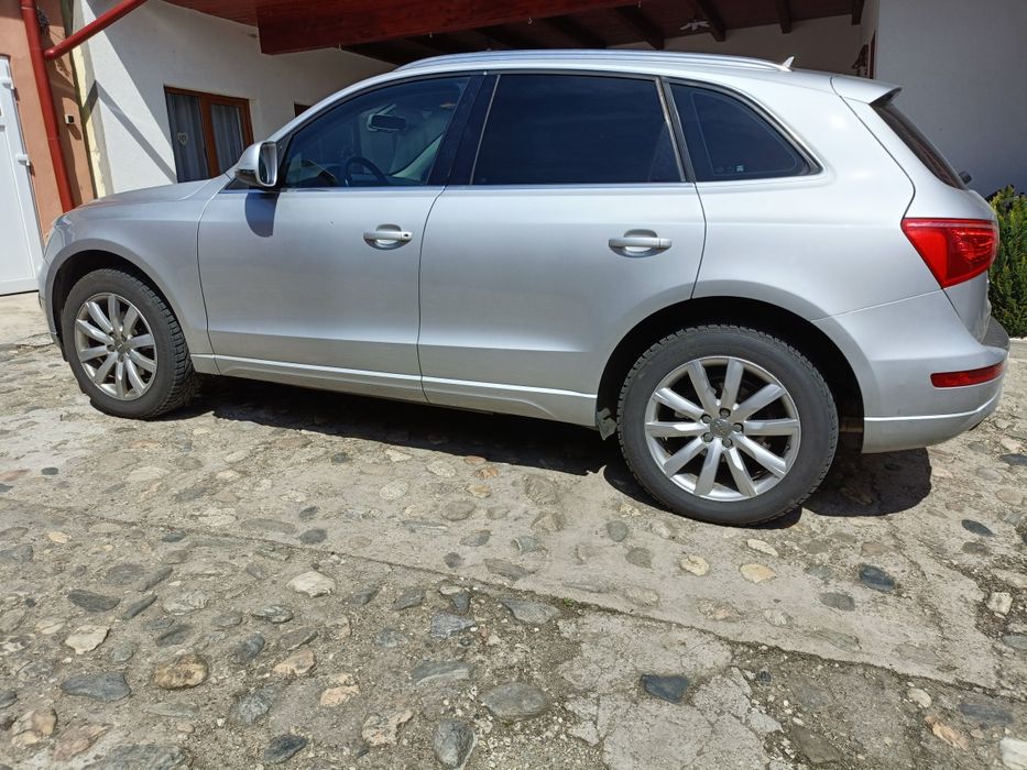 Vând Audi Q5 2.0 diesel 2009 quattro in stare perfecta!!!