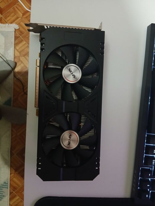 Продаю видеокарту 1650.