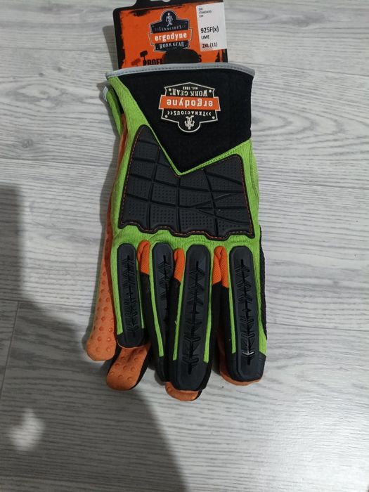 Перчатки для разных целей работ