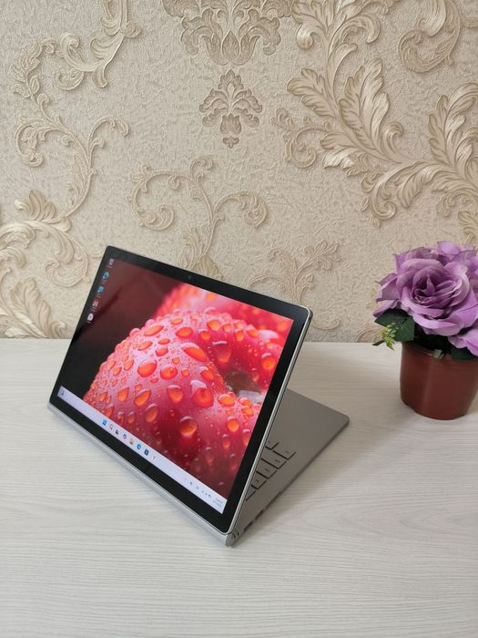 Microsoft Surface Book 2