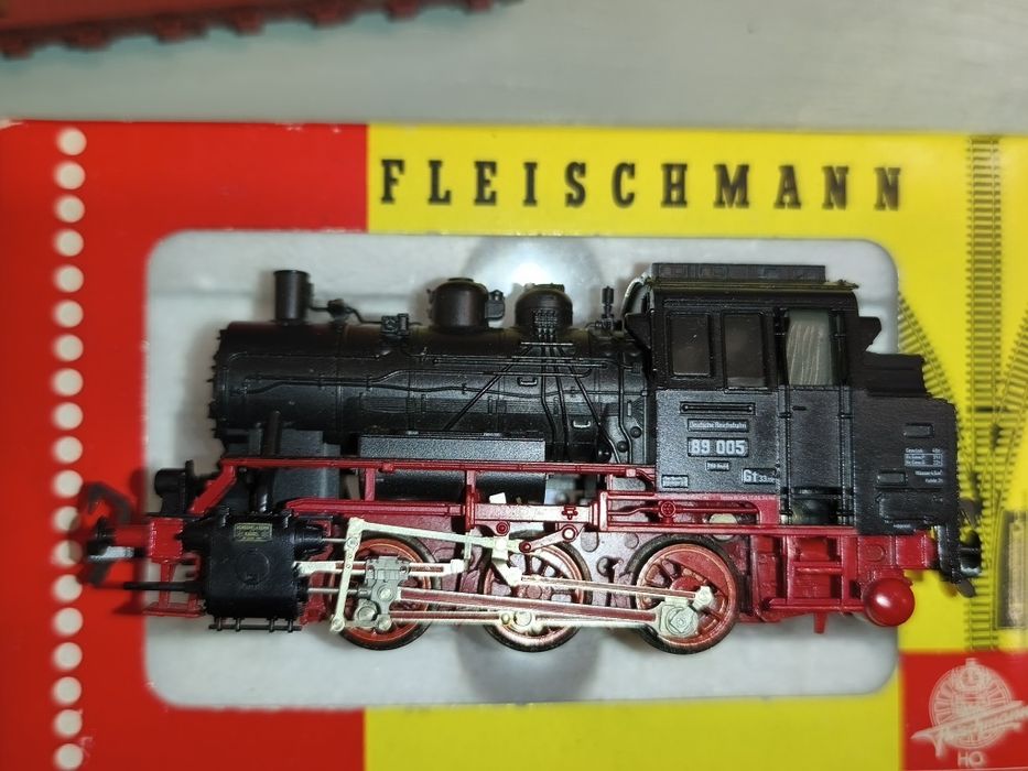 Locomotiva HO BR 89 Fleischmann, noua, in cutie, stare perfecta, cu me