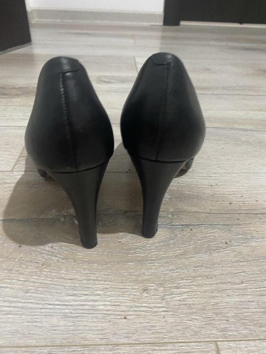 Pantofi piele clarks