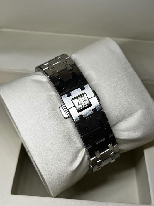 Часовник Audemars Piguet