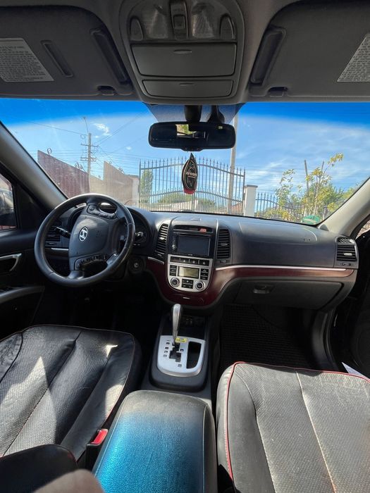 Vând Hyundai Santa Fe 2