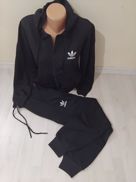 Trening dama Nike și Adidas ieftin!