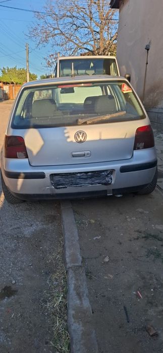 Голф 4 - 1.6 бензин на части