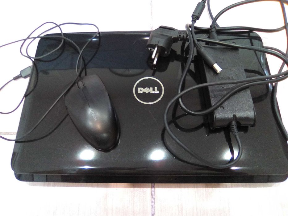 Лаптоп DELL VOSTRO 1015