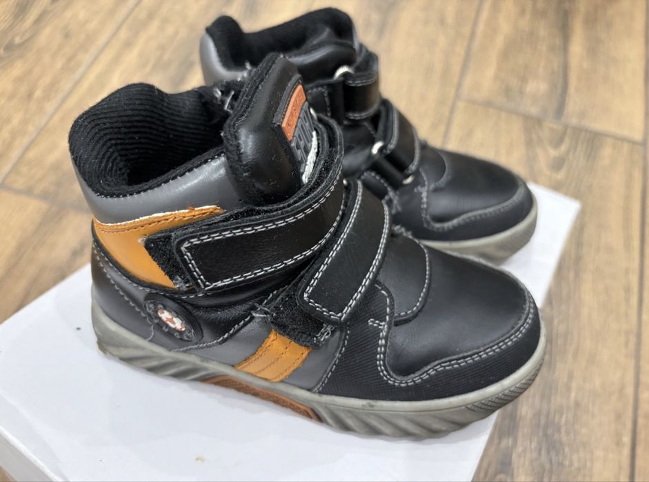 2 обуви за 5000 тг.