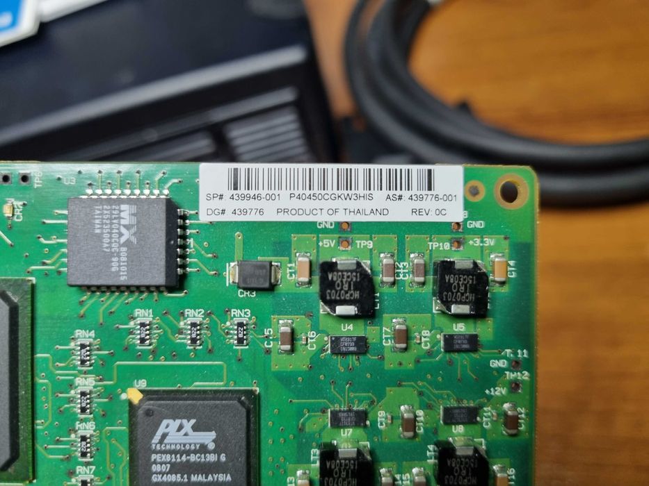 HP StorageWorks ULTRIUM 448 DW017B BRSLA-0404-DC LTO-2 SCSI tape drive