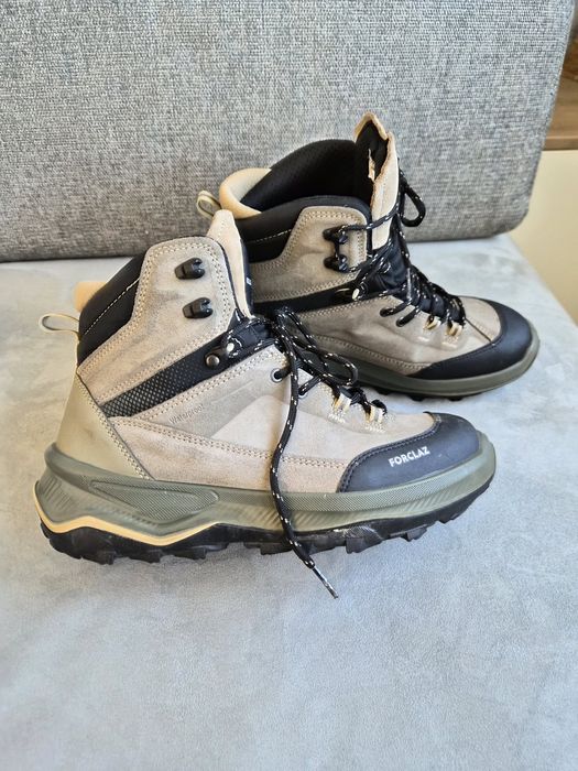 Туристически непромокаеми кожени обувки