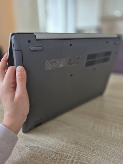 Laptop Lenovo IdeaPad 330-15IKB