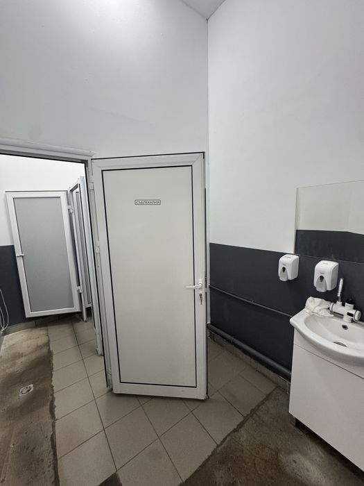 Отдава се под наем помещение 360 кв.м – Благоевград