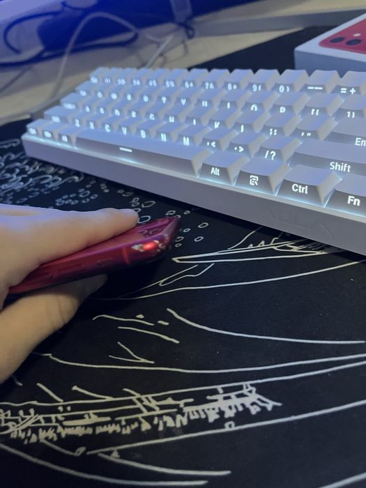 Айфон 11 64GB RED