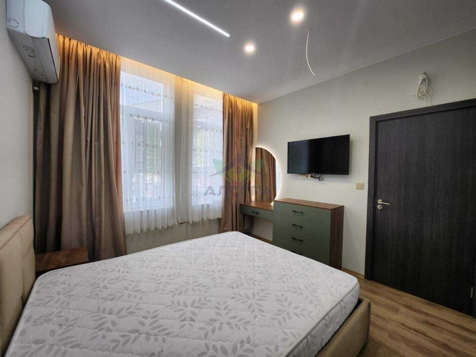 Продава се Двустаен апартамент в Пазарджик, Идеален център - 64 кв.м за 1360 €/кв.м - Снимка #3