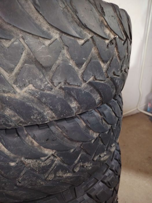 МТ шины 245/75 R16.