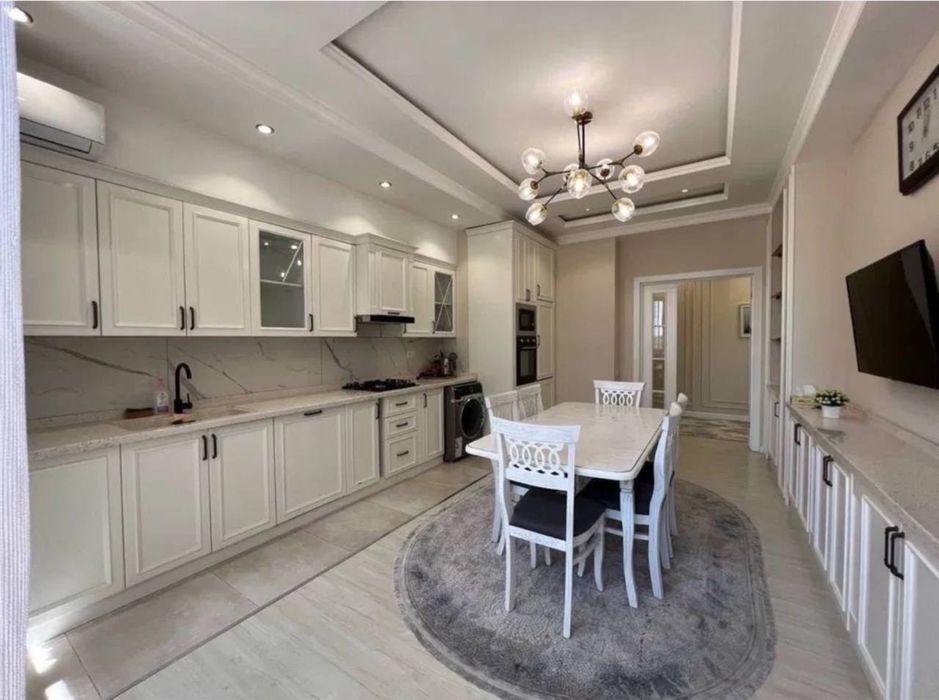 Жк Uzbegim! Сдается 3х-ком квартира! В элит комплексе!