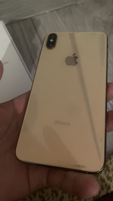 Iphone Xs Max в хорошем состояние