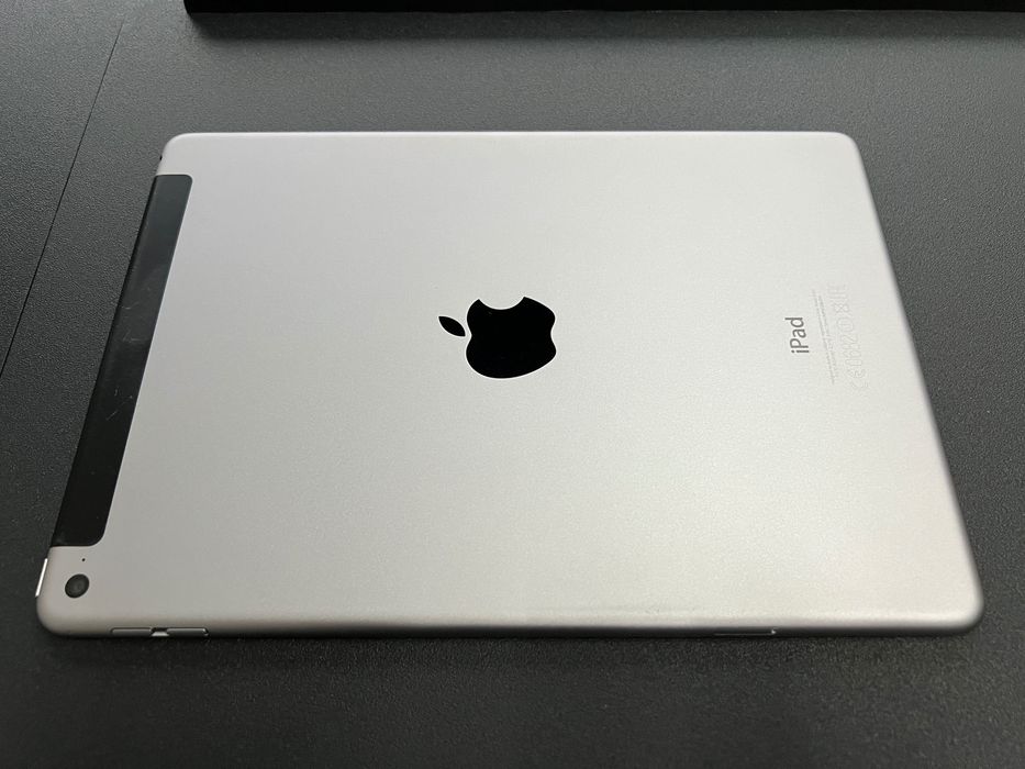iPad Air | 9,7" | 128 GB | 2013 A7 | Wi-Fi + Cellular 4G  Stare bună