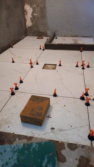 Meserias execut lucrari  in amenajari interiare si exteriaore.