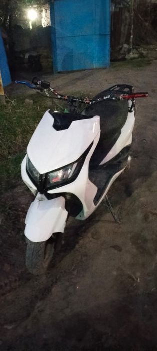 Мопед м8  Лия мотор на ходу