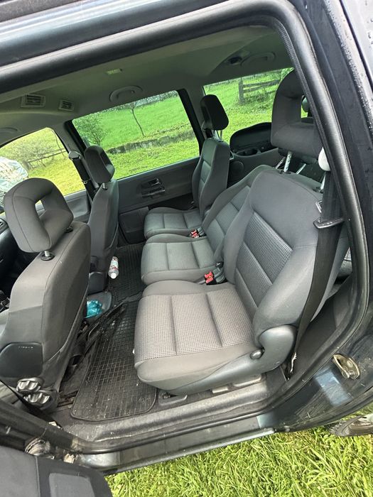 Dezmembrez Volkswagen Sharan (7M6) 2.0 TDI 2007