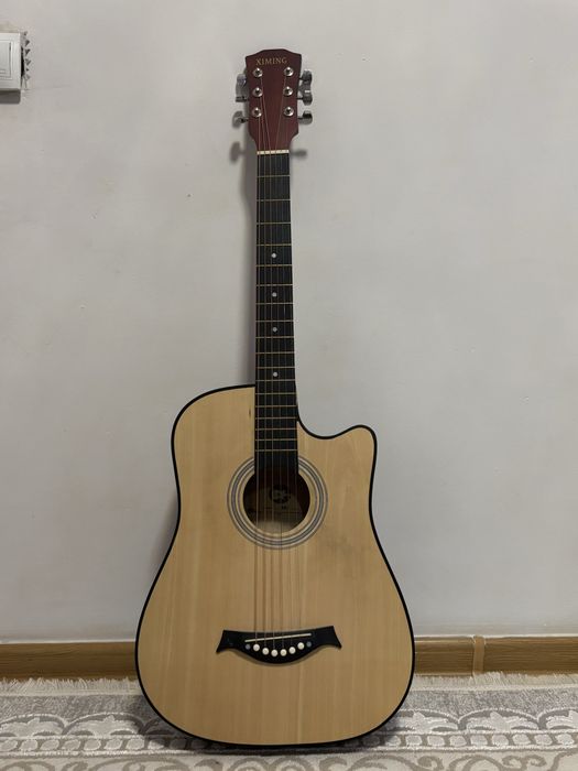 Продам гитару 15