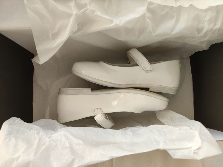 Нови детски обувки и сандали, от естествена кожа, 25 номер