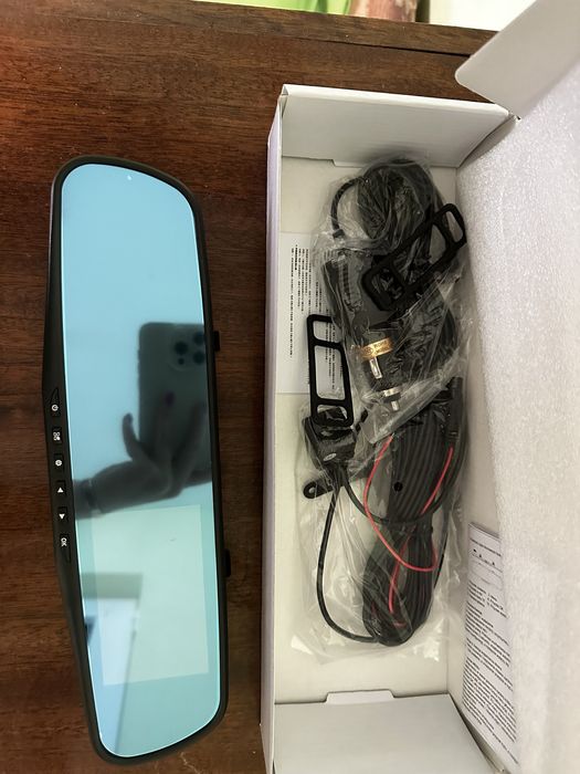 Огледало за задно виждане с парктроник