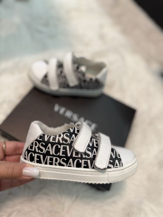 Adidasi Versace originali