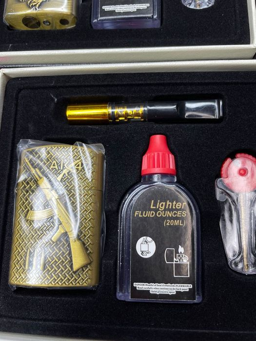 Зажигалка набор разные
