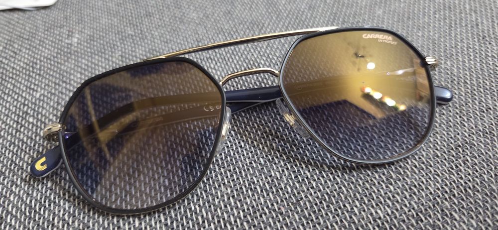 Продам Солнцезащитные очки Carerra