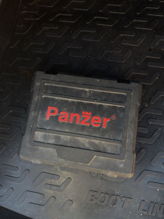 Masină de gaurit / insurubat Panzer