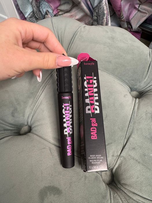 BAD gal BANG Benefit-rimel pentru volum