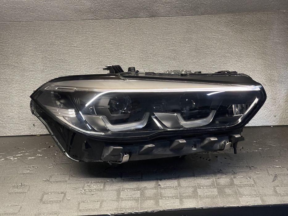 Far Bmw x5 g05 x6 g06 Led adaptive impecabil