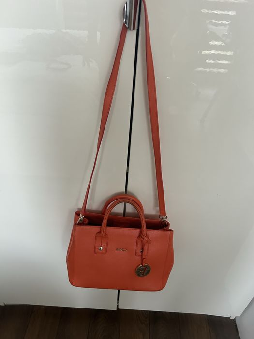 Оригинални чанти - Furla и Тоmmy Hilfiger