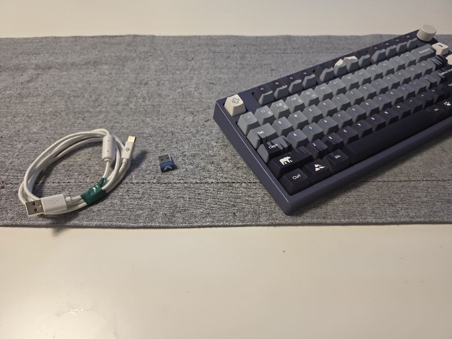 Tastatura mecanica qwertykey 75 Carpathian