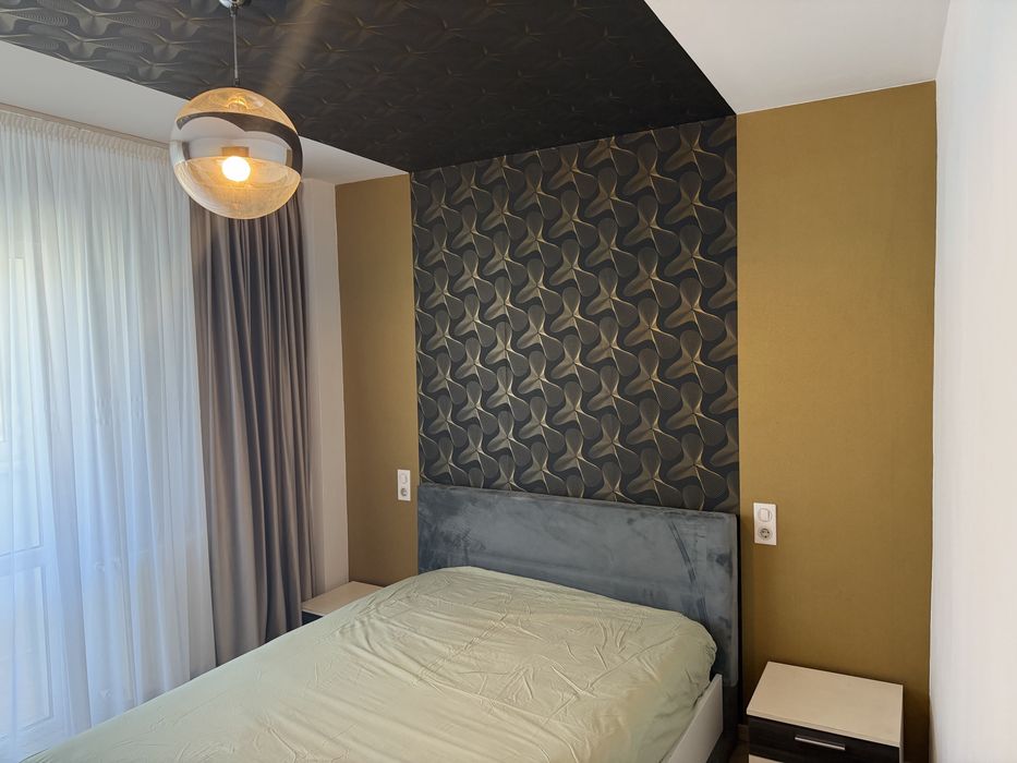 Inchiriez apartament 3 camere,2 bai,2 balcoane