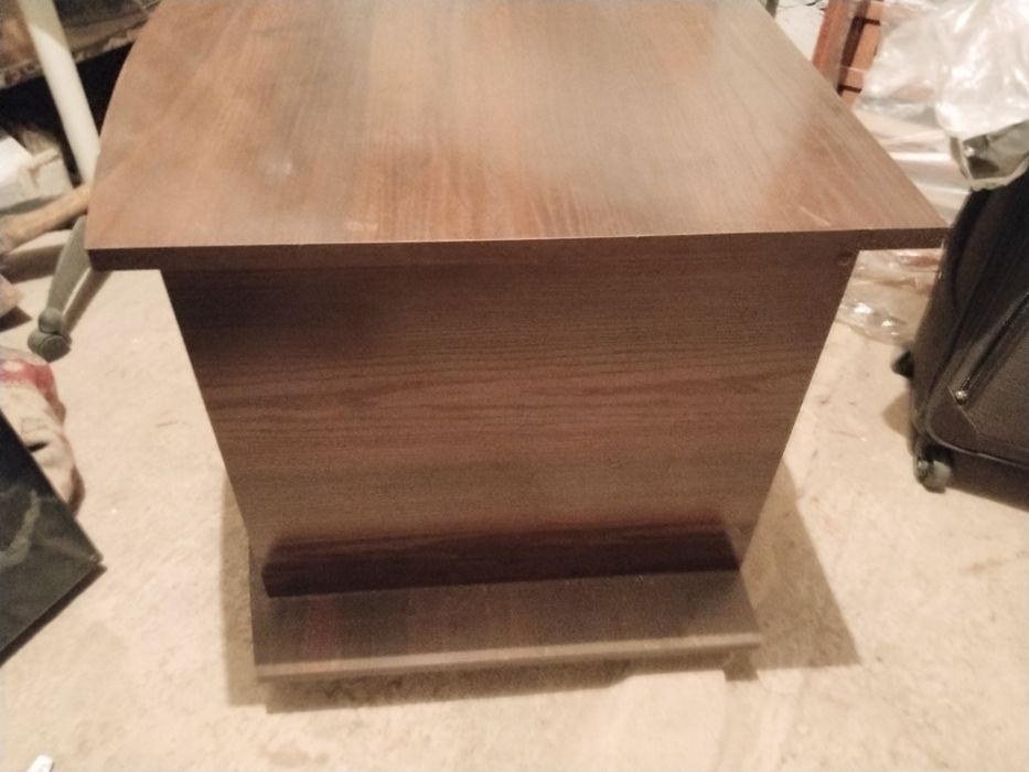 Тумбочка для спальни