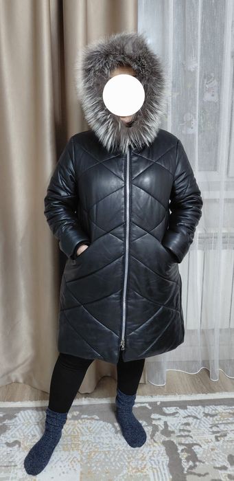 Продам кожаный пуховик дубленку